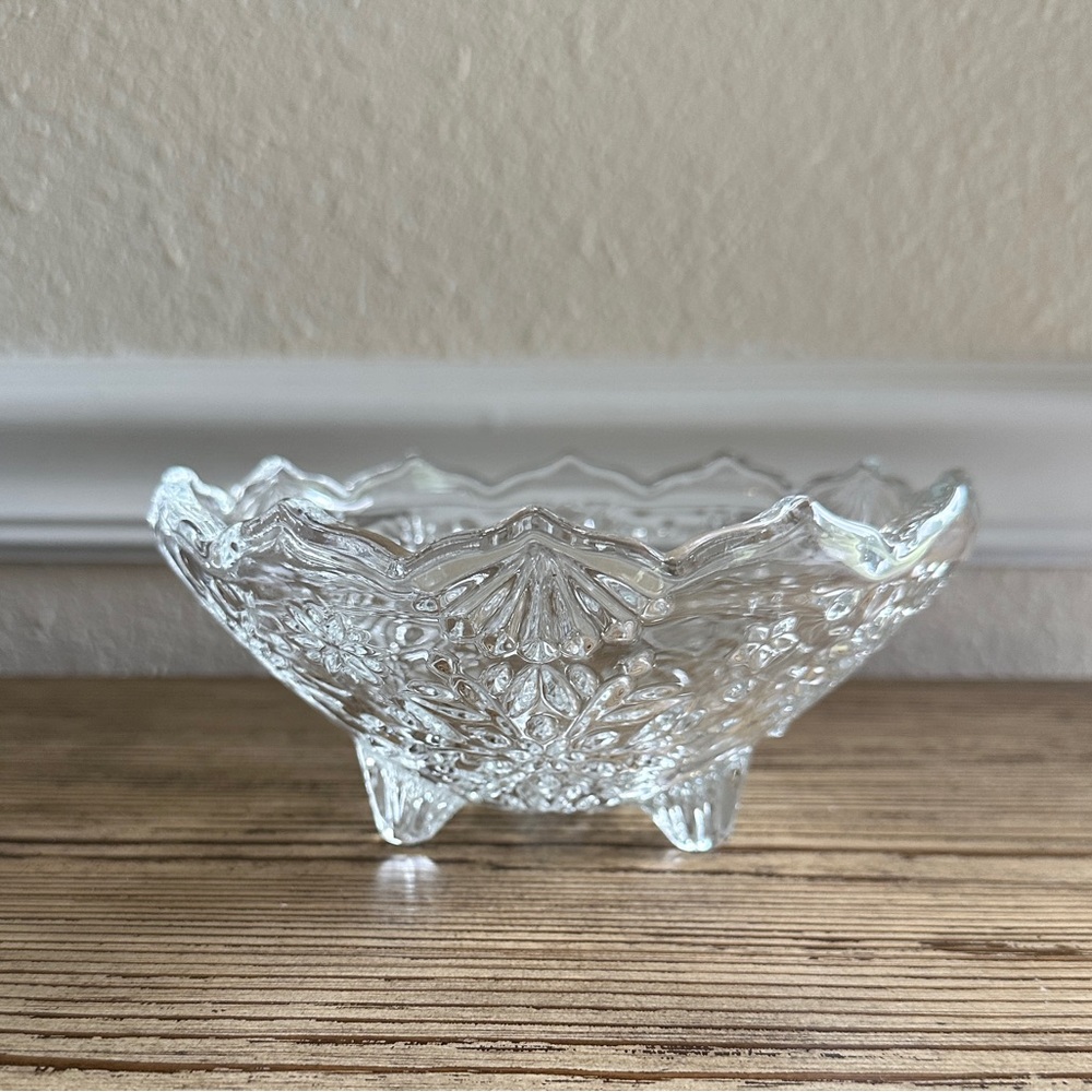 Vintage Mikasa Snowflake Crystal Glass Appetizer Tapas Footed Bowl Dish